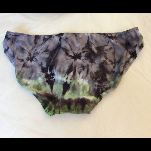 Island Escape Tie Dye Swim Bottoms NWT - Picture 3 of 4
